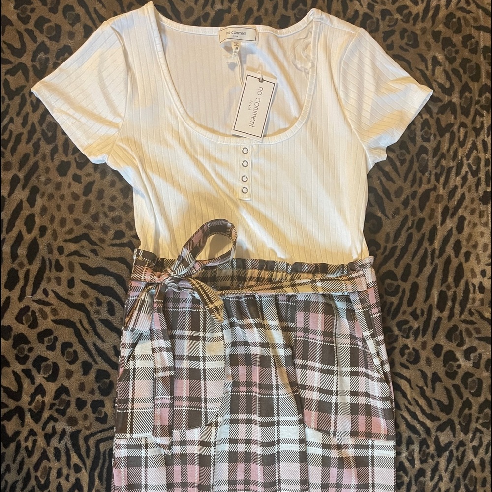 Size M with pockets